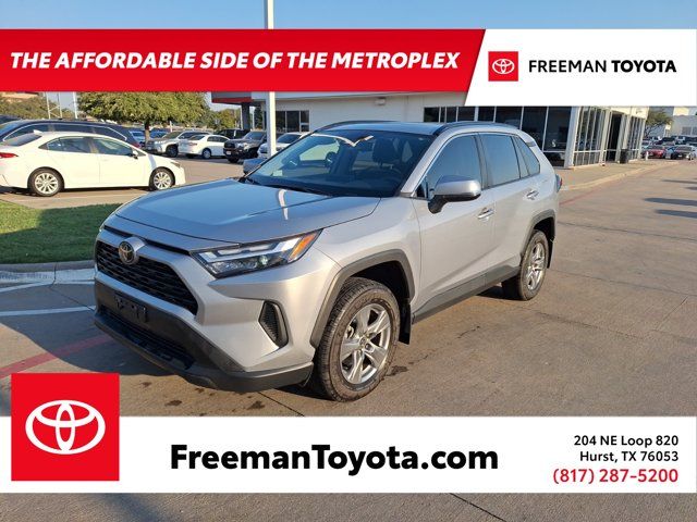 2024 Toyota RAV4 XLE