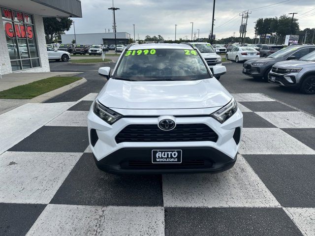 2024 Toyota RAV4 XLE