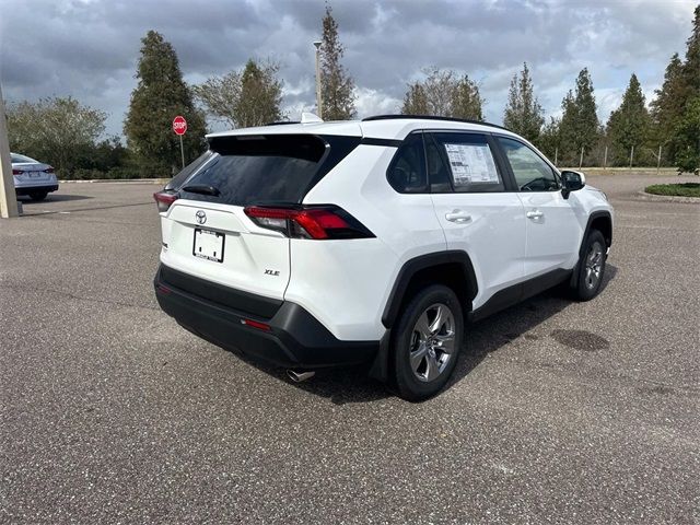 2024 Toyota RAV4 XLE