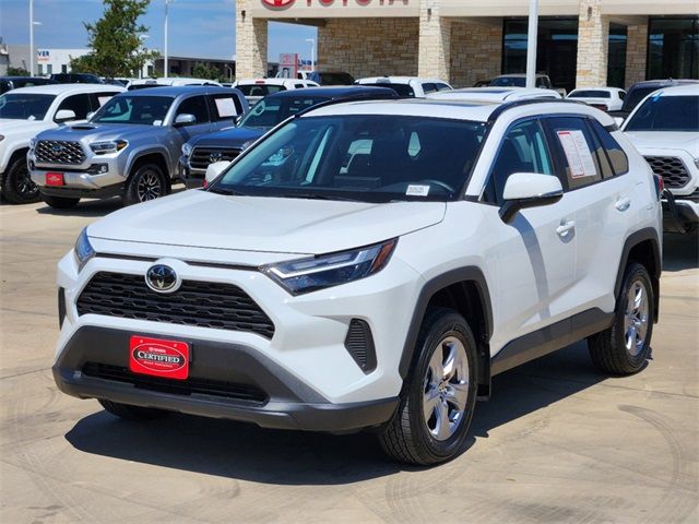 2024 Toyota RAV4 XLE