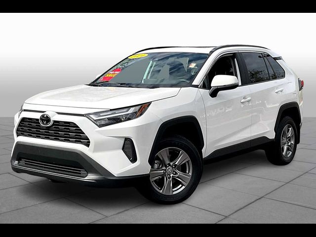 2024 Toyota RAV4 XLE