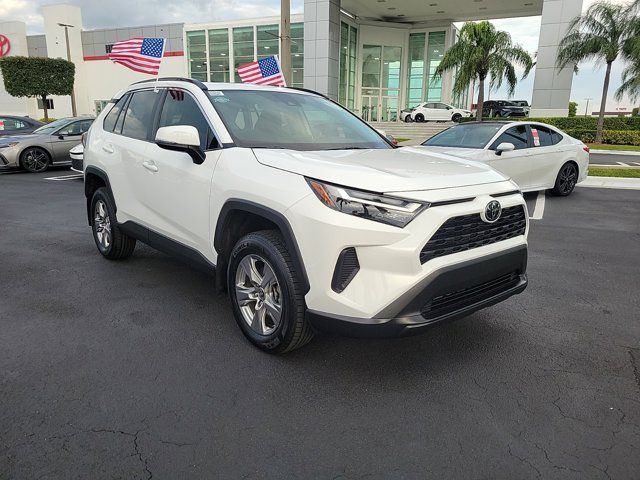 2024 Toyota RAV4 XLE