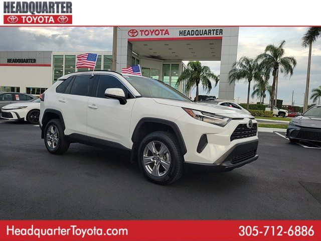 2024 Toyota RAV4 XLE