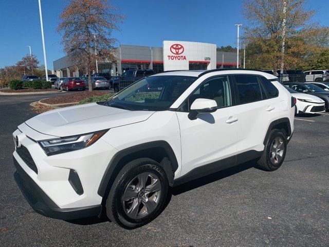 2024 Toyota RAV4 XLE