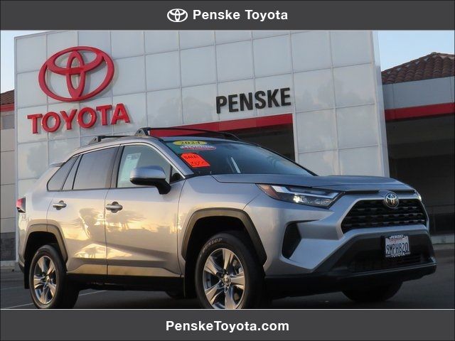 2024 Toyota RAV4 XLE