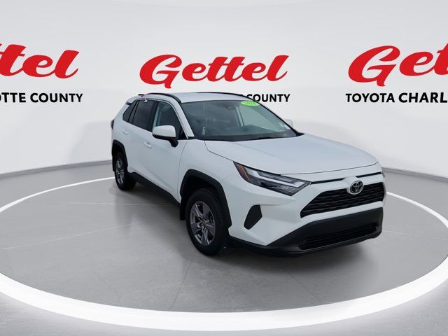 2024 Toyota RAV4 XLE