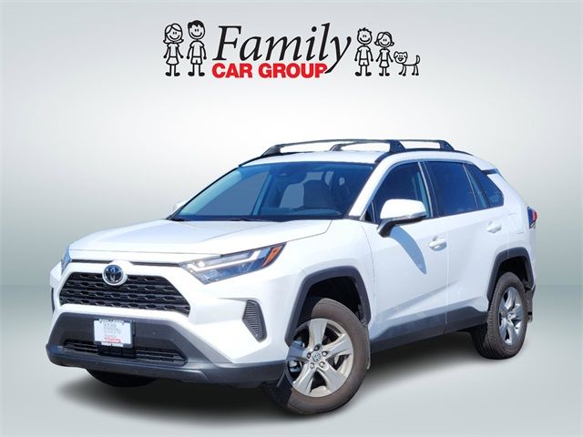 2024 Toyota RAV4 XLE