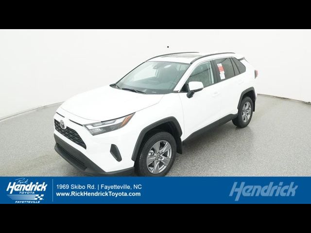 2024 Toyota RAV4 XLE