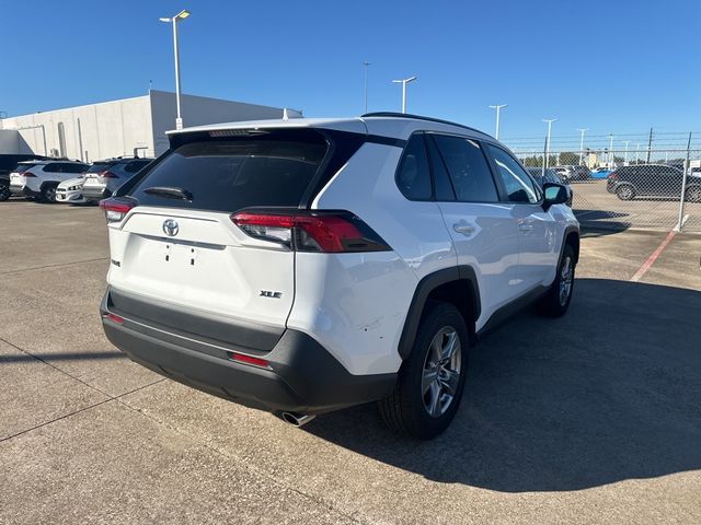 2024 Toyota RAV4 XLE