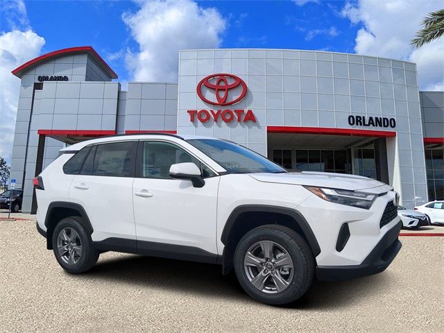 2024 Toyota RAV4 XLE