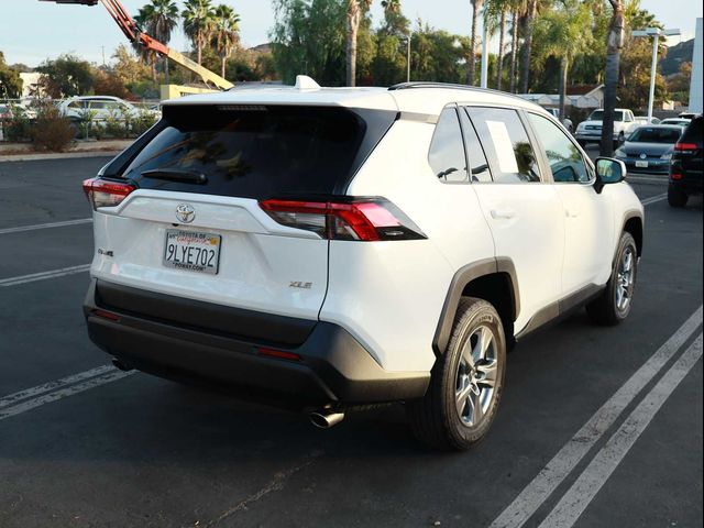 2024 Toyota RAV4 XLE