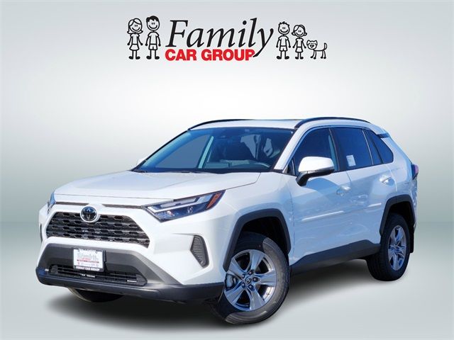 2024 Toyota RAV4 XLE