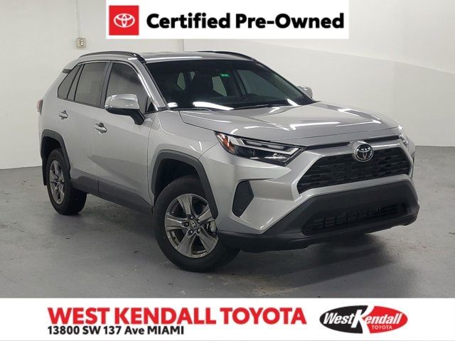 2024 Toyota RAV4 XLE