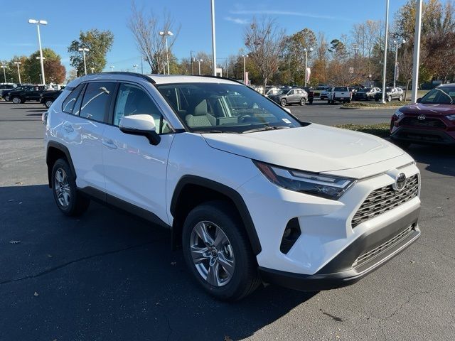 2024 Toyota RAV4 XLE