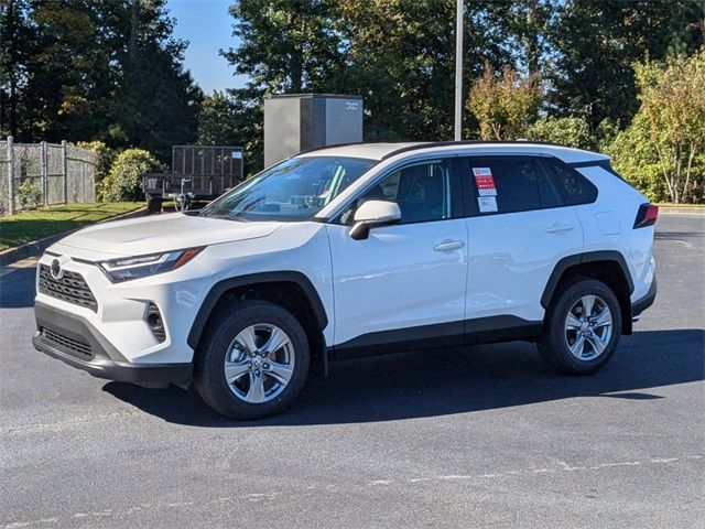 2024 Toyota RAV4 XLE