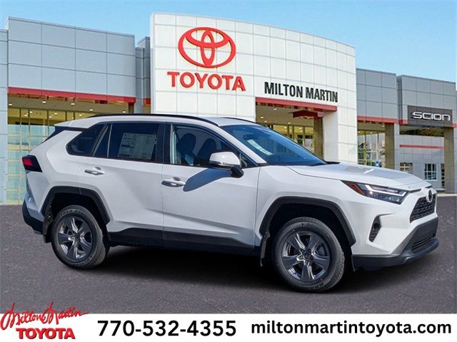 2024 Toyota RAV4 XLE