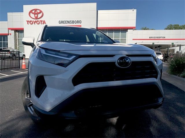 2024 Toyota RAV4 XLE