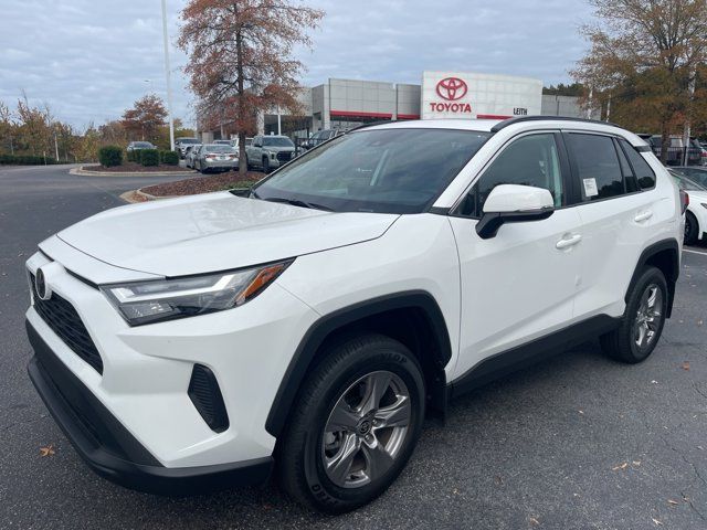 2024 Toyota RAV4 XLE