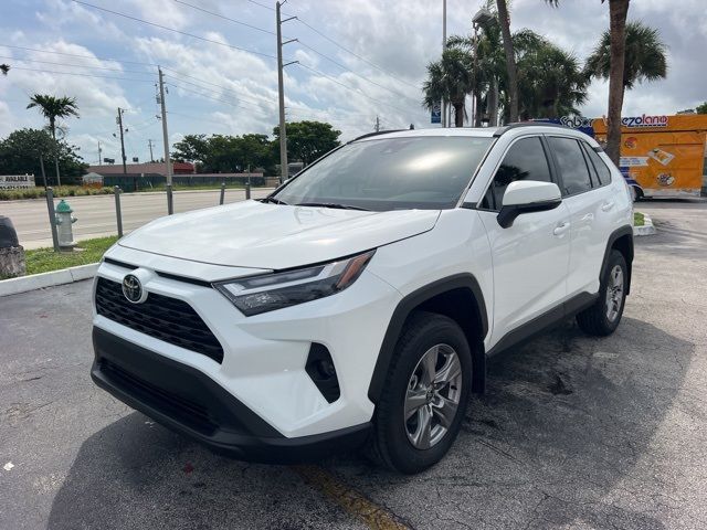 2024 Toyota RAV4 XLE