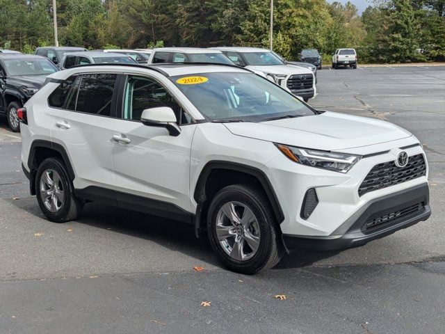 2024 Toyota RAV4 XLE