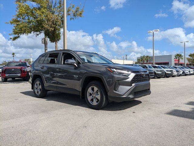 2024 Toyota RAV4 XLE