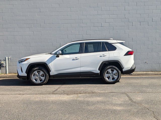 2024 Toyota RAV4 XLE