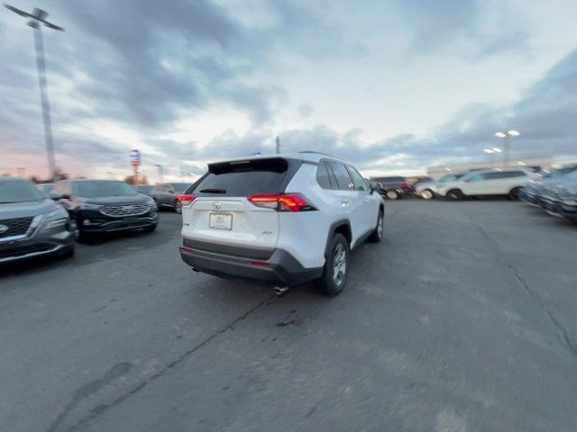 2024 Toyota RAV4 XLE