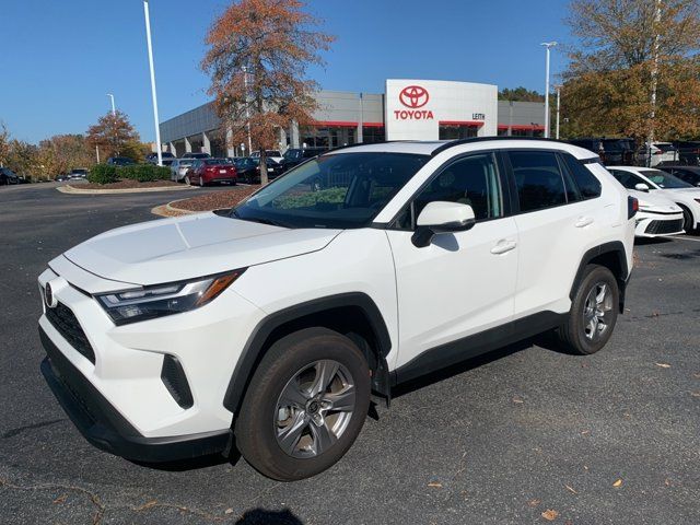 2024 Toyota RAV4 XLE