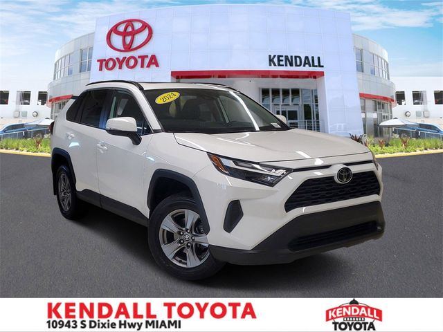 2024 Toyota RAV4 XLE