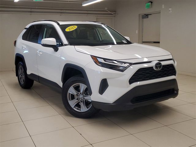 2024 Toyota RAV4 XLE