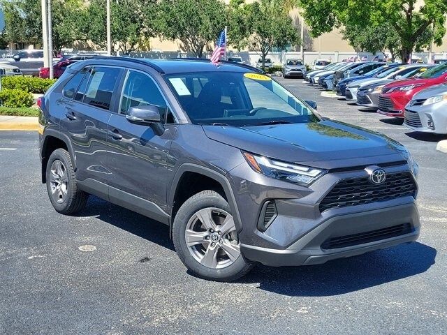 2024 Toyota RAV4 XLE