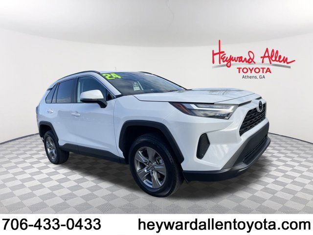 2024 Toyota RAV4 XLE