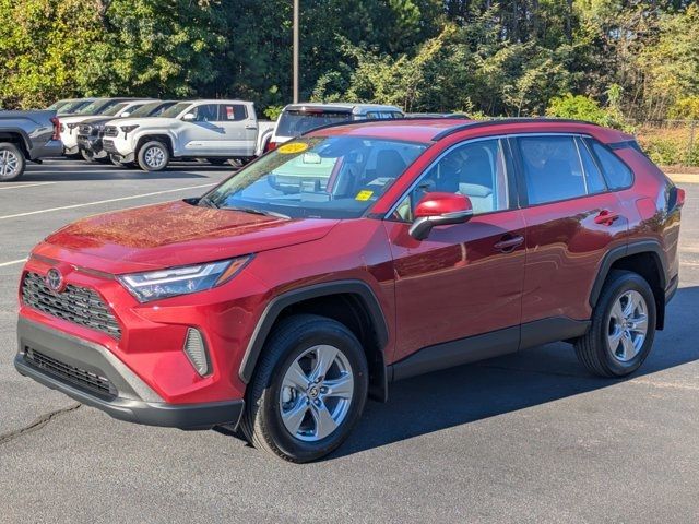 2024 Toyota RAV4 XLE