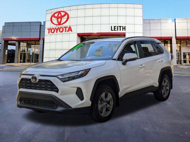 2024 Toyota RAV4 XLE