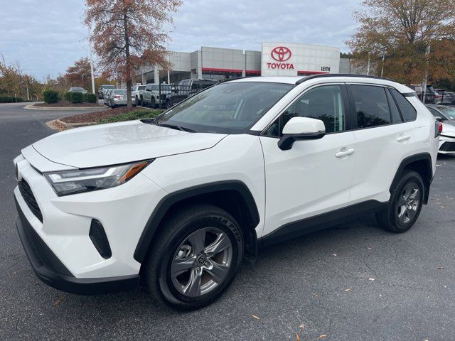 2024 Toyota RAV4 XLE