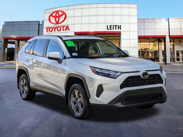 2024 Toyota RAV4 XLE