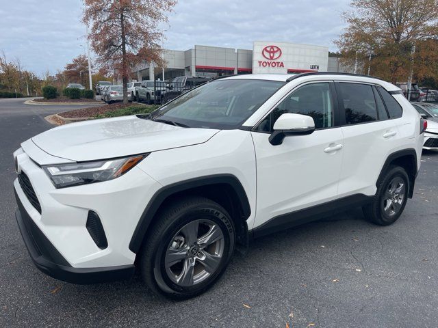 2024 Toyota RAV4 XLE