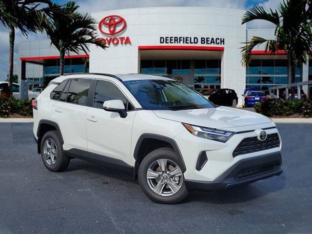 2024 Toyota RAV4 XLE