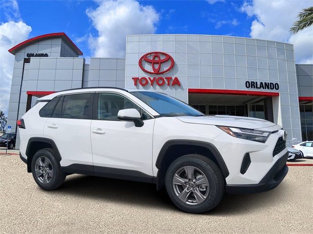 2024 Toyota RAV4 XLE