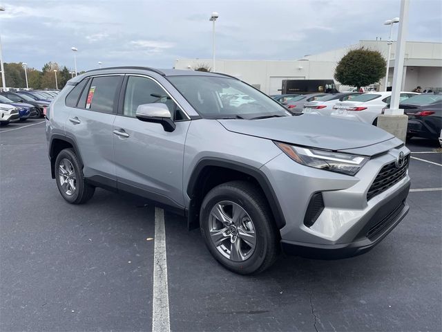 2024 Toyota RAV4 XLE