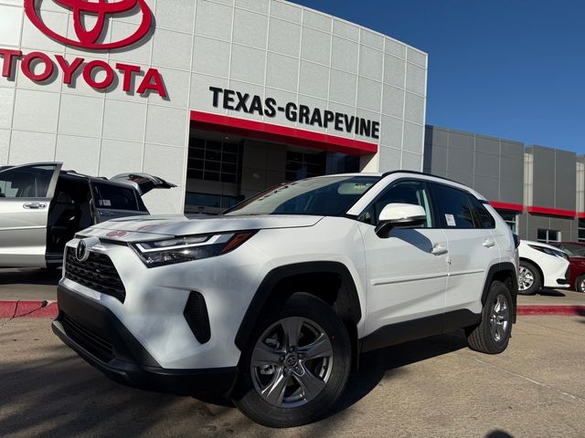 2024 Toyota RAV4 XLE