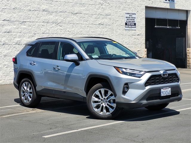 2024 Toyota RAV4 XLE Premium