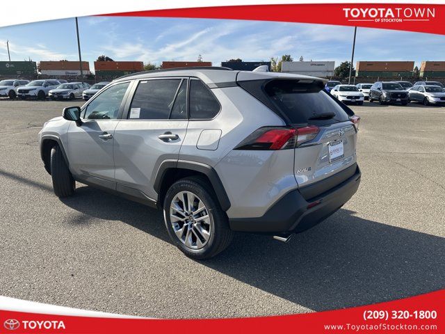 2024 Toyota RAV4 XLE Premium