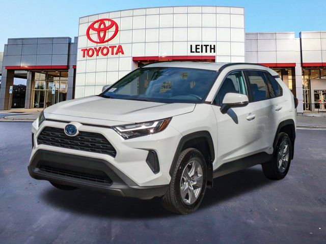 2024 Toyota RAV4 Hybrid LE