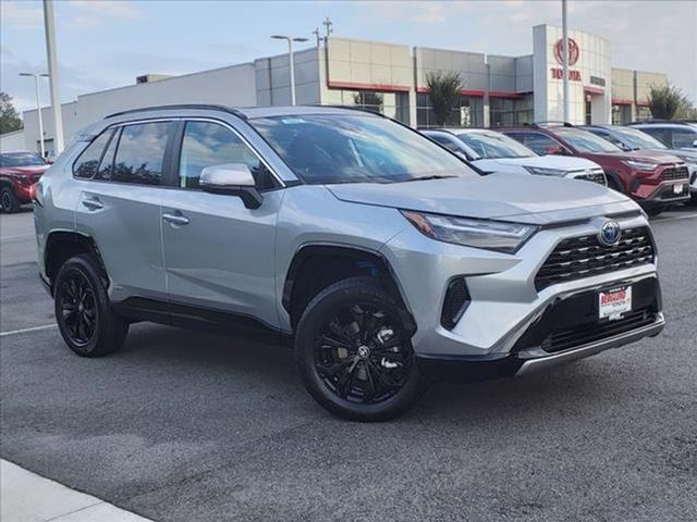 2024 Toyota RAV4 Hybrid SE