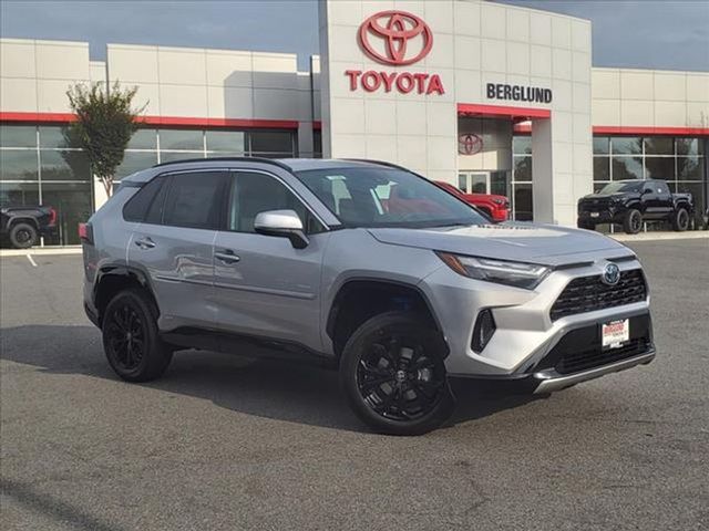 2024 Toyota RAV4 Hybrid SE