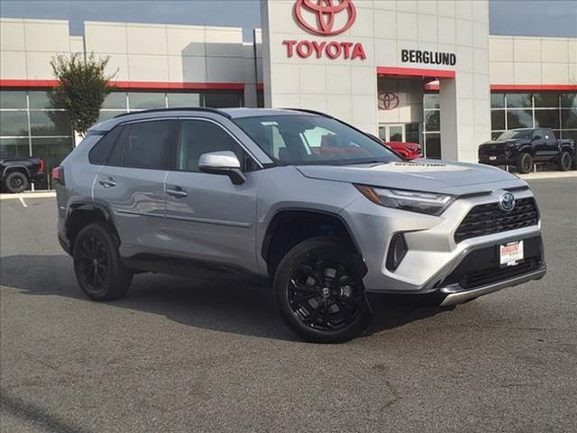 2024 Toyota RAV4 Hybrid SE