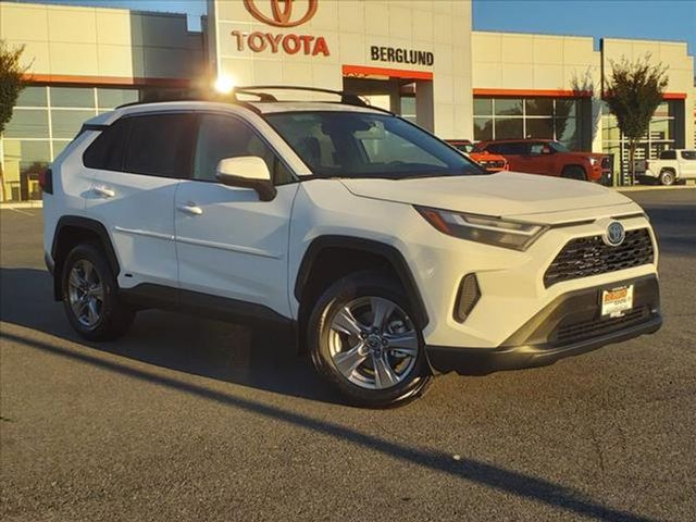 2024 Toyota RAV4 Hybrid XLE