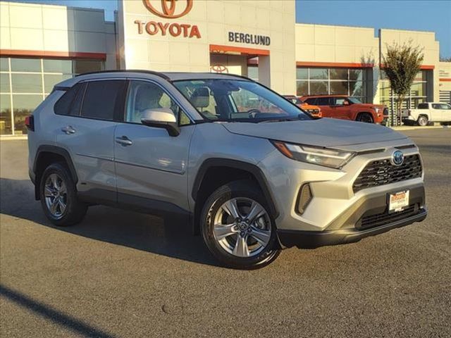 2024 Toyota RAV4 Hybrid XLE