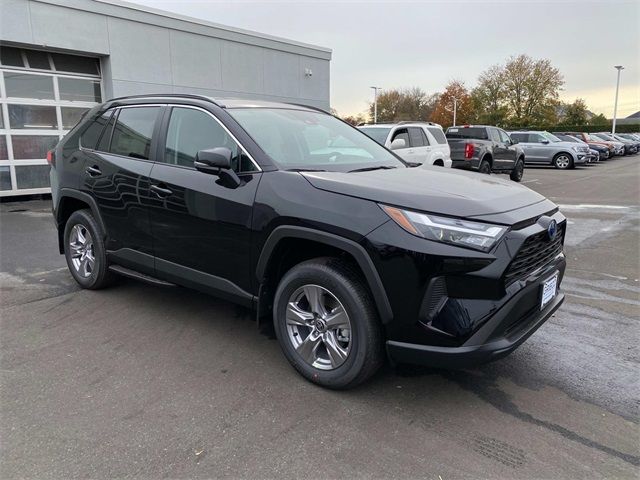 2024 Toyota RAV4 Hybrid LE